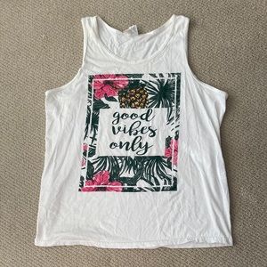 Gildan Good Vibes Only Floral Pineapple Tank Top White Size XL EUC Beach Casual